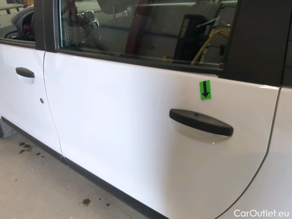  Dacia  Lodgy 1.5 Blue dCi 95 Laureate 7L #27