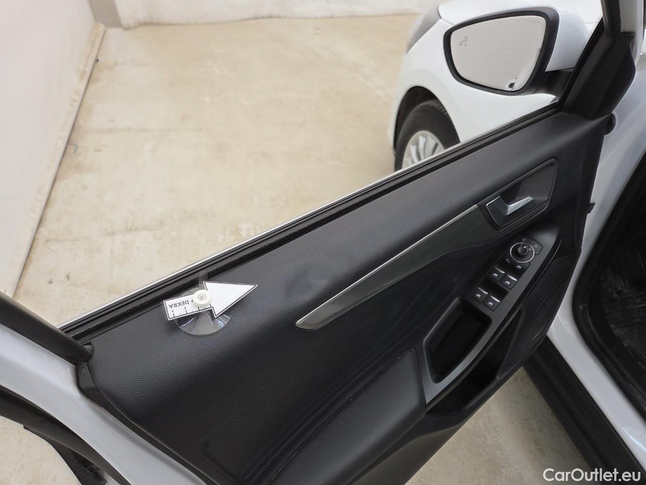  Ford  Focus 1.5 EcoBlue 120CP Titanium #43