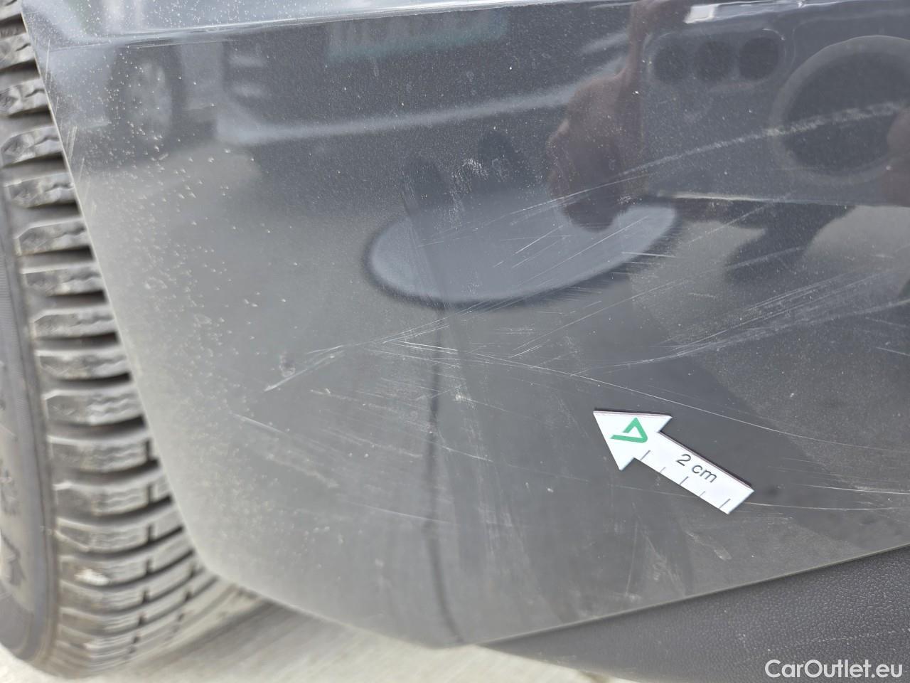  Volkswagen  Golf  Life 1.0 TSI #22