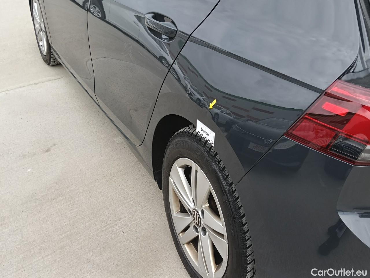  Volkswagen  Golf  Life 1.0 TSI #31