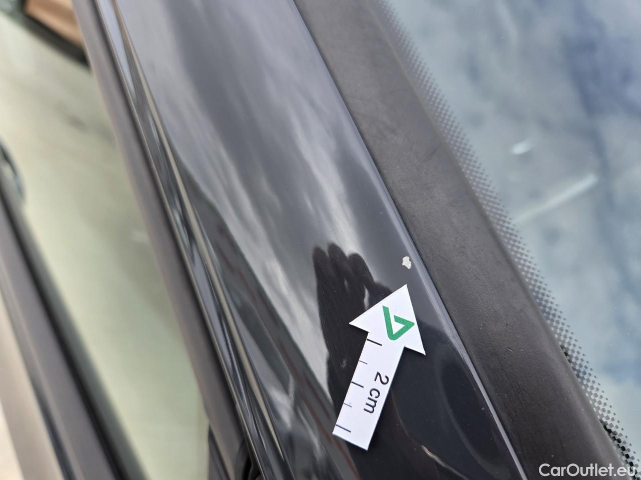  Volkswagen  Golf  Life 1.0 TSI #33