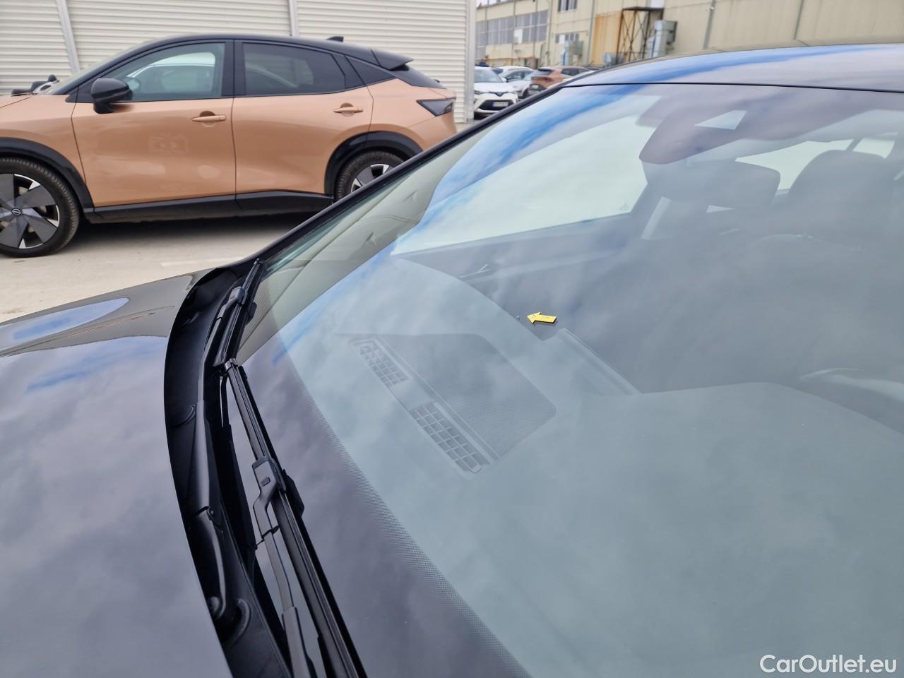  Volkswagen  Golf  Life 1.0 TSI #14