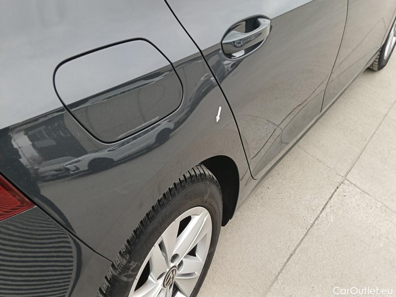  Volkswagen  Golf  Life 1.0 TSI #22