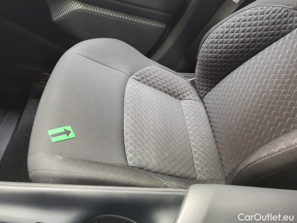  Toyota  C-HR 1.8 HSD C-enter #13