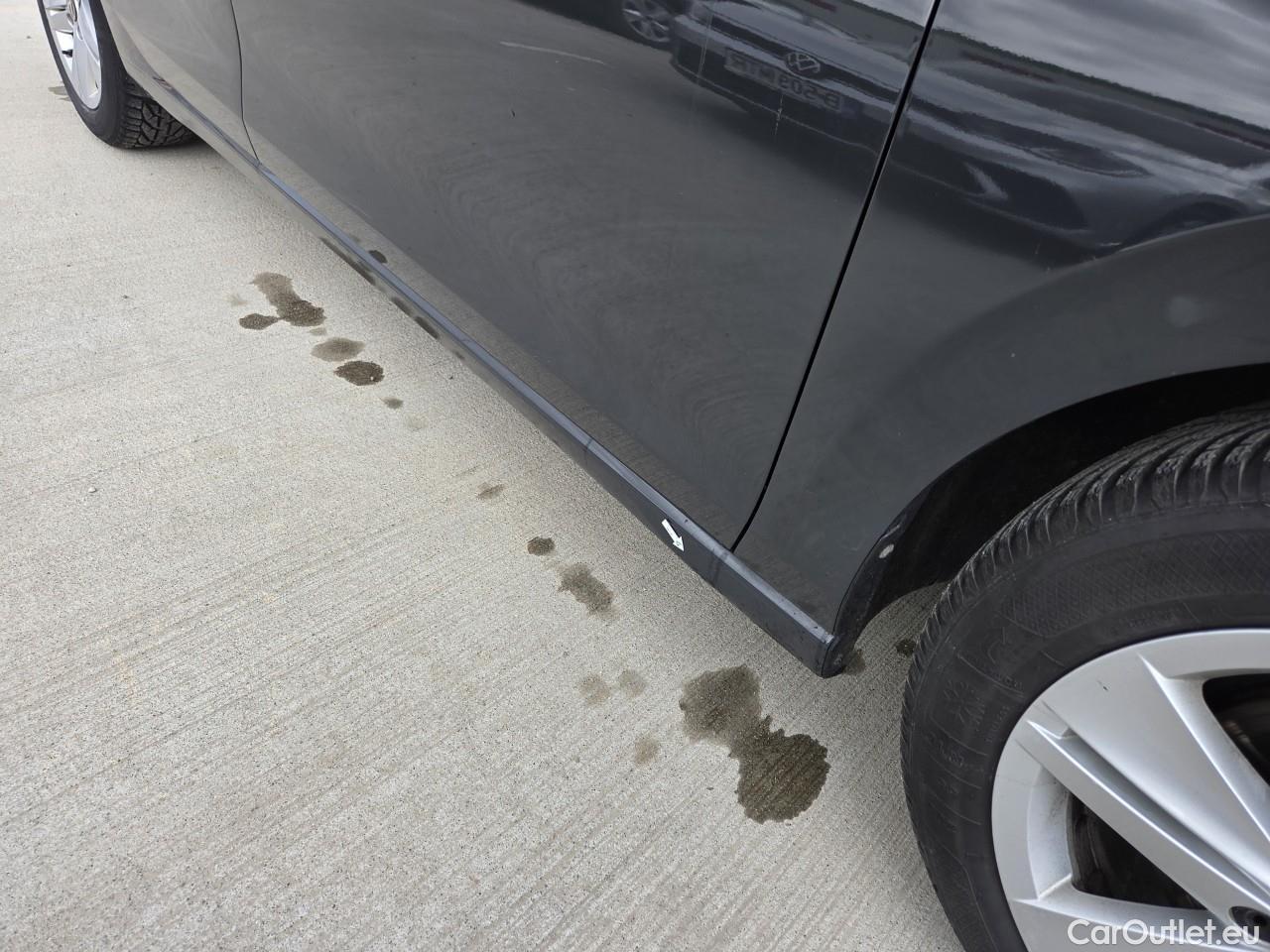  Volkswagen  Golf  Life 1.0 TSI #29