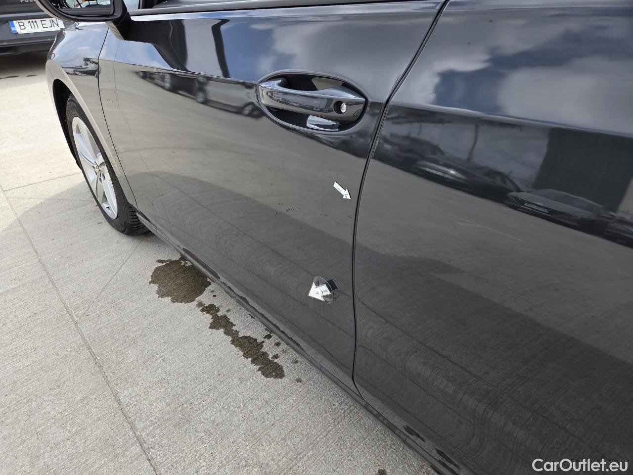  Volkswagen  Golf  Life 1.0 TSI #1