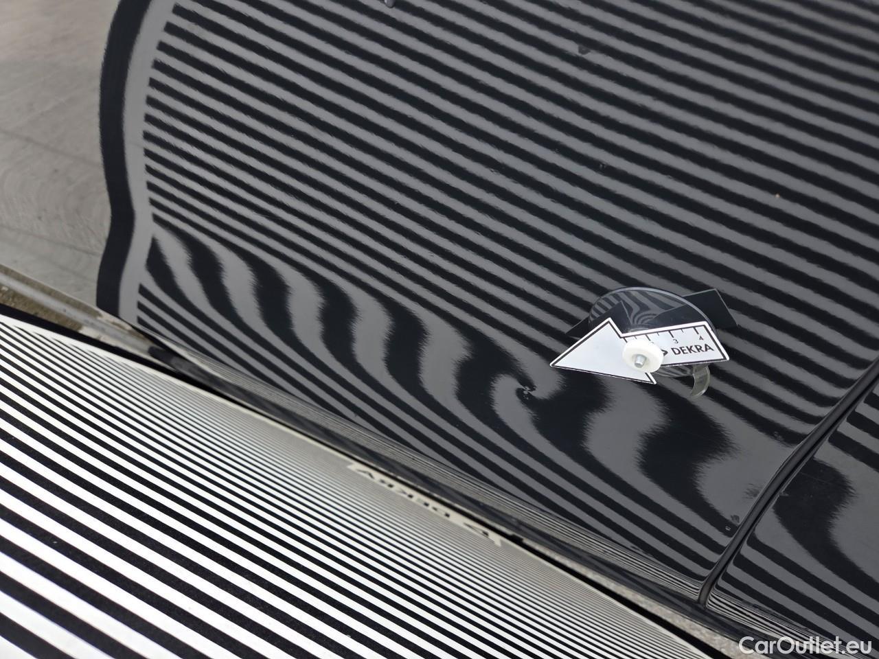  Volkswagen  Golf  Life 1.0 TSI #3