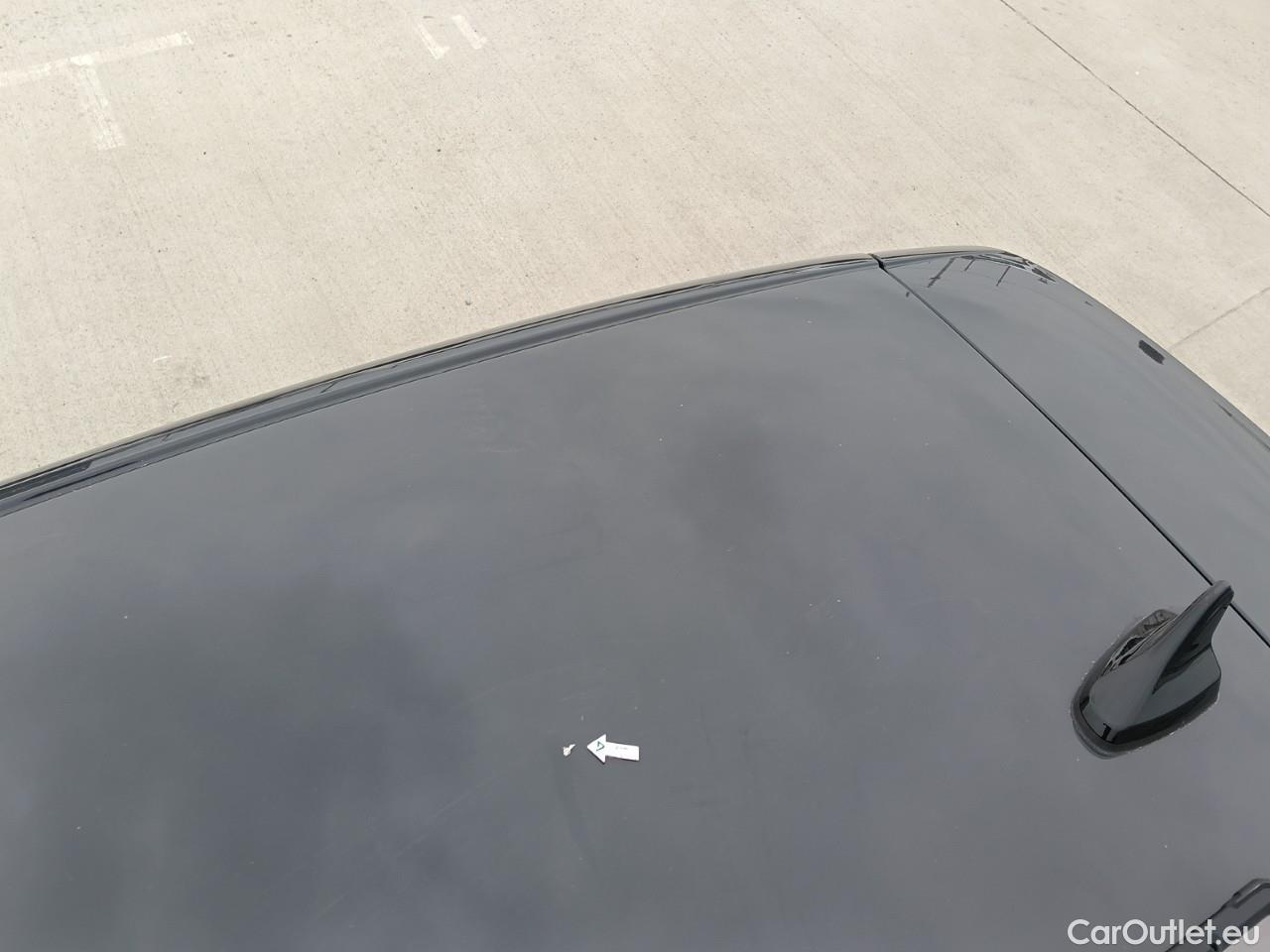  Volkswagen  Golf  Life 1.0 TSI #34