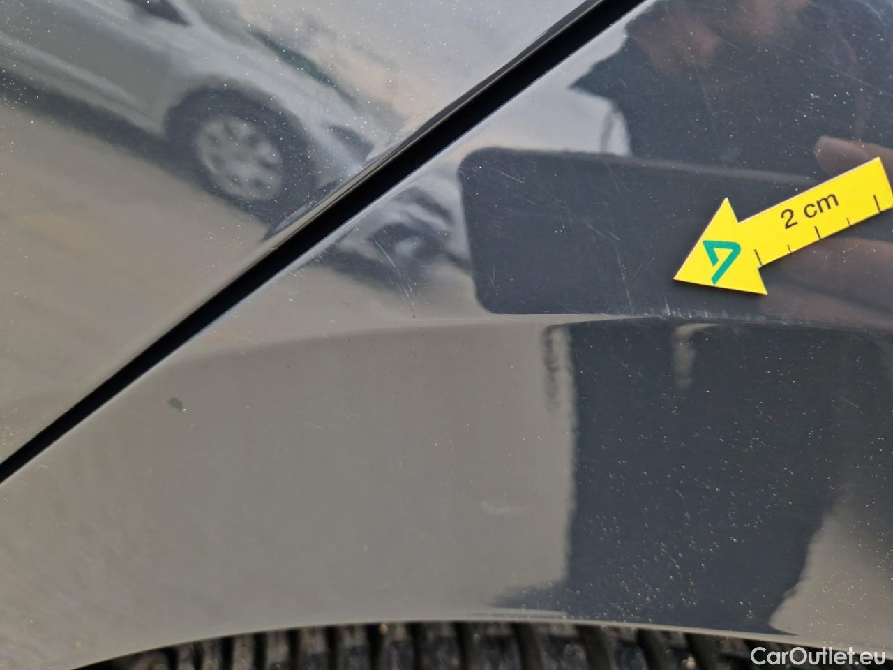  Volkswagen  Golf  Life 1.0 TSI #28