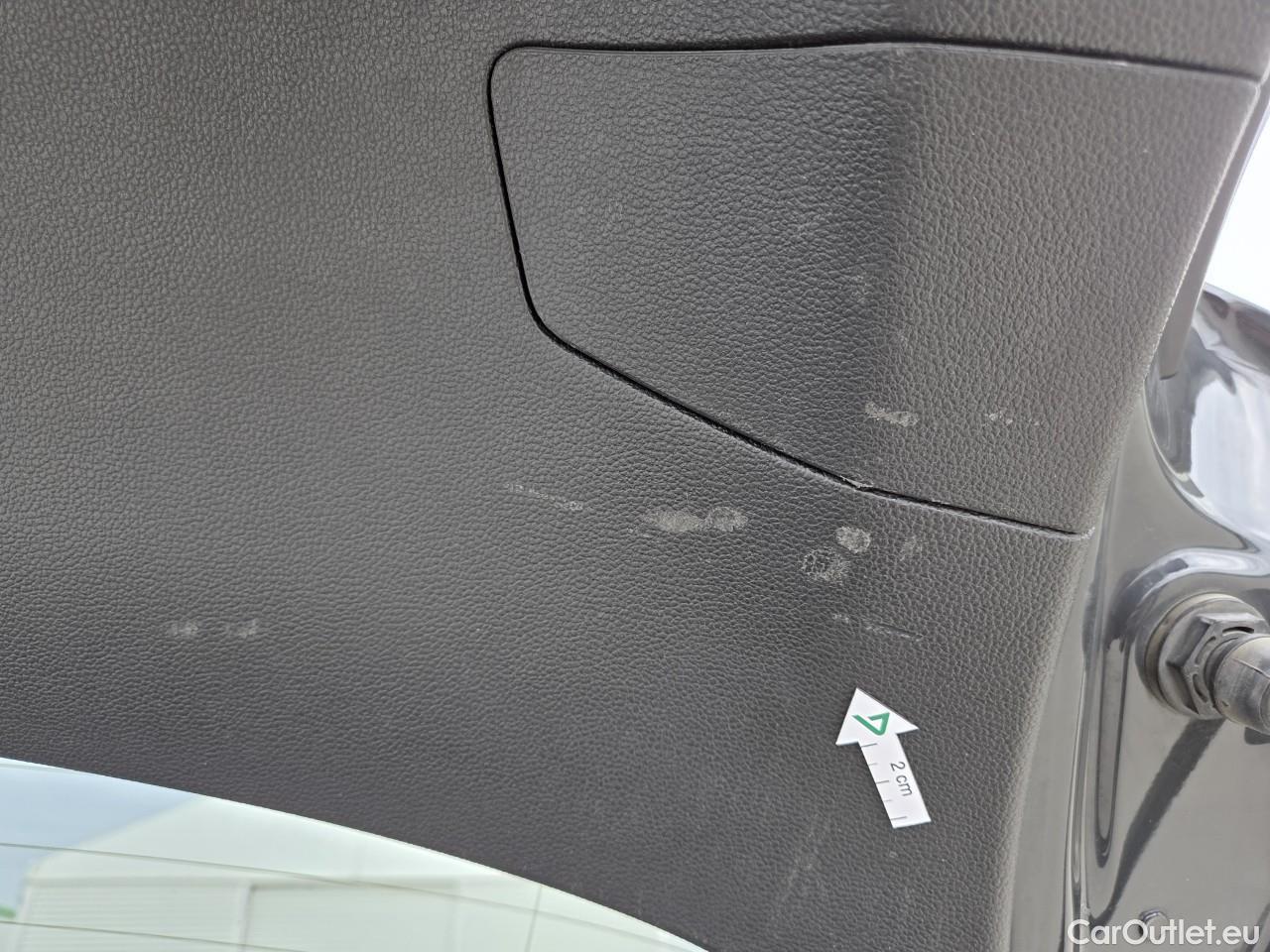  Volkswagen  Golf  Life 1.0 TSI #57