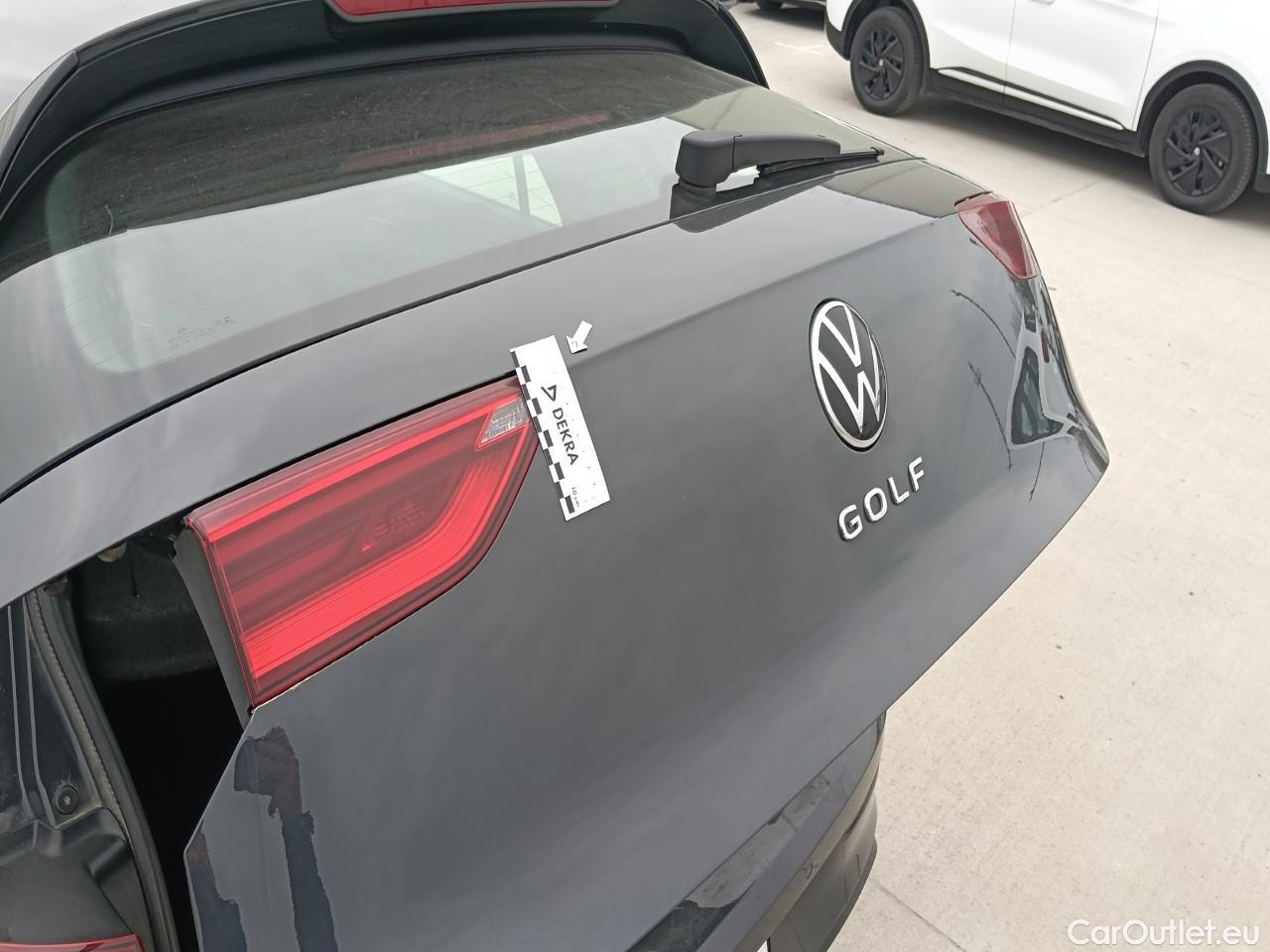  Volkswagen  Golf  Life 1.0 TSI #27