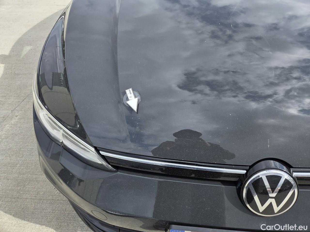  Volkswagen  Golf  Life 1.0 TSI #16