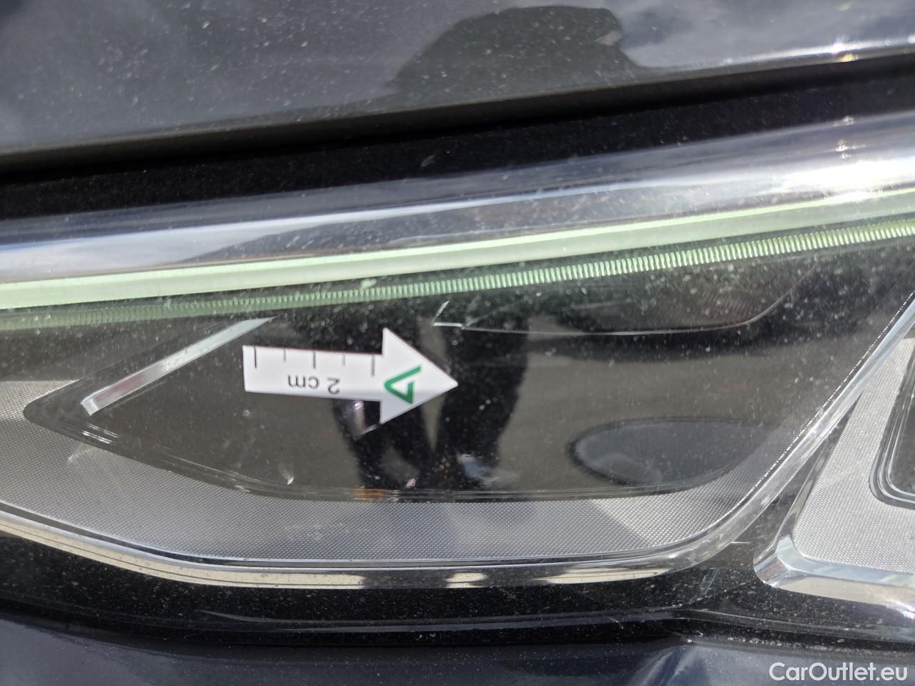  Volkswagen  Golf  Life 1.0 TSI #10