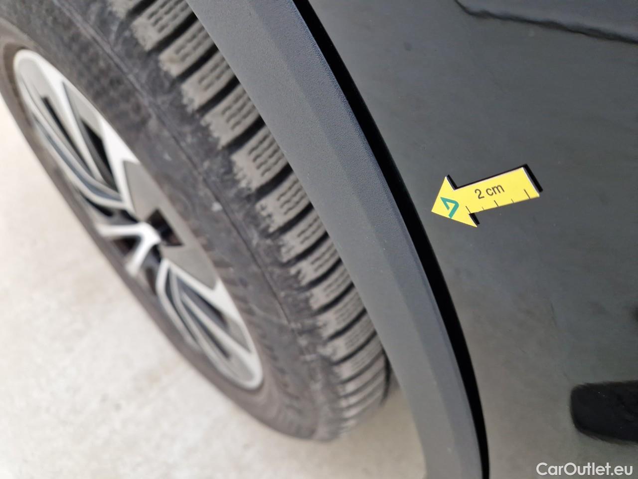  Mercedes  GLC  200 4MATIC #6