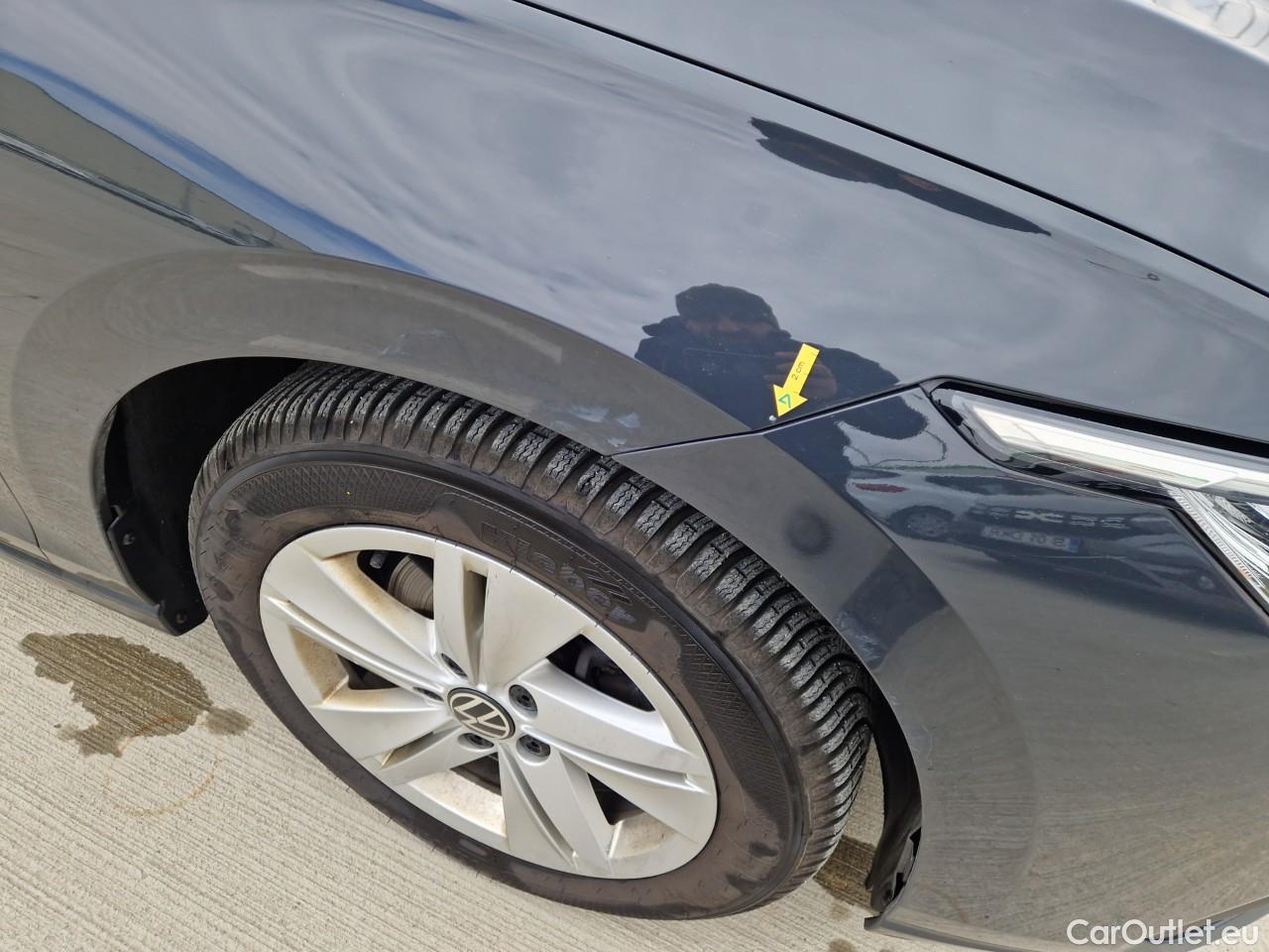  Volkswagen  Golf  Life 1.0 TSI #15