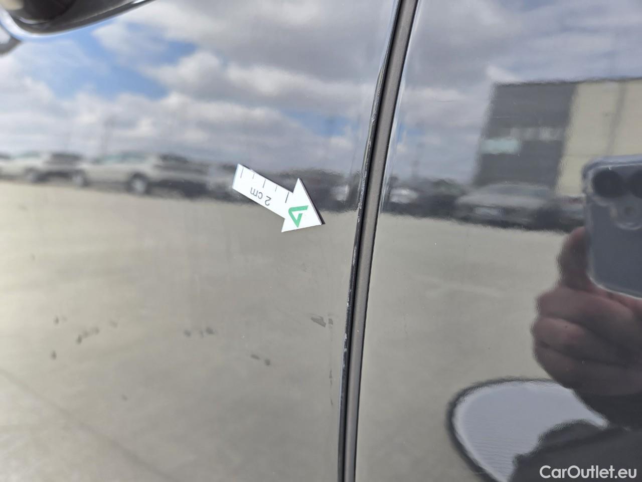  Volkswagen  Golf  Life 1.0 TSI #4