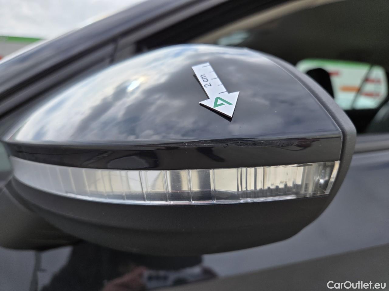  Volkswagen  Golf  Life 1.0 TSI #7