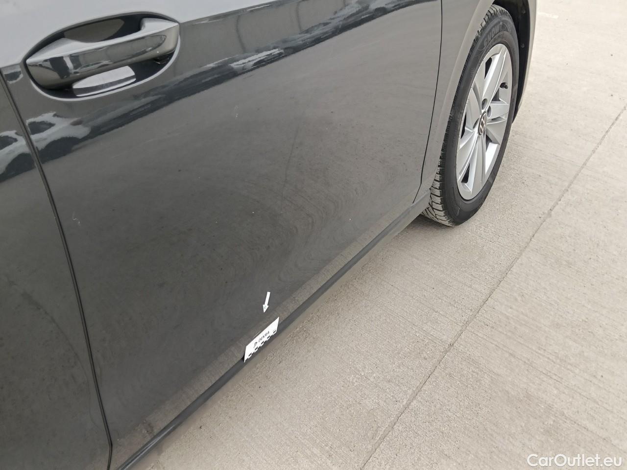  Volkswagen  Golf  Life 1.0 TSI #14