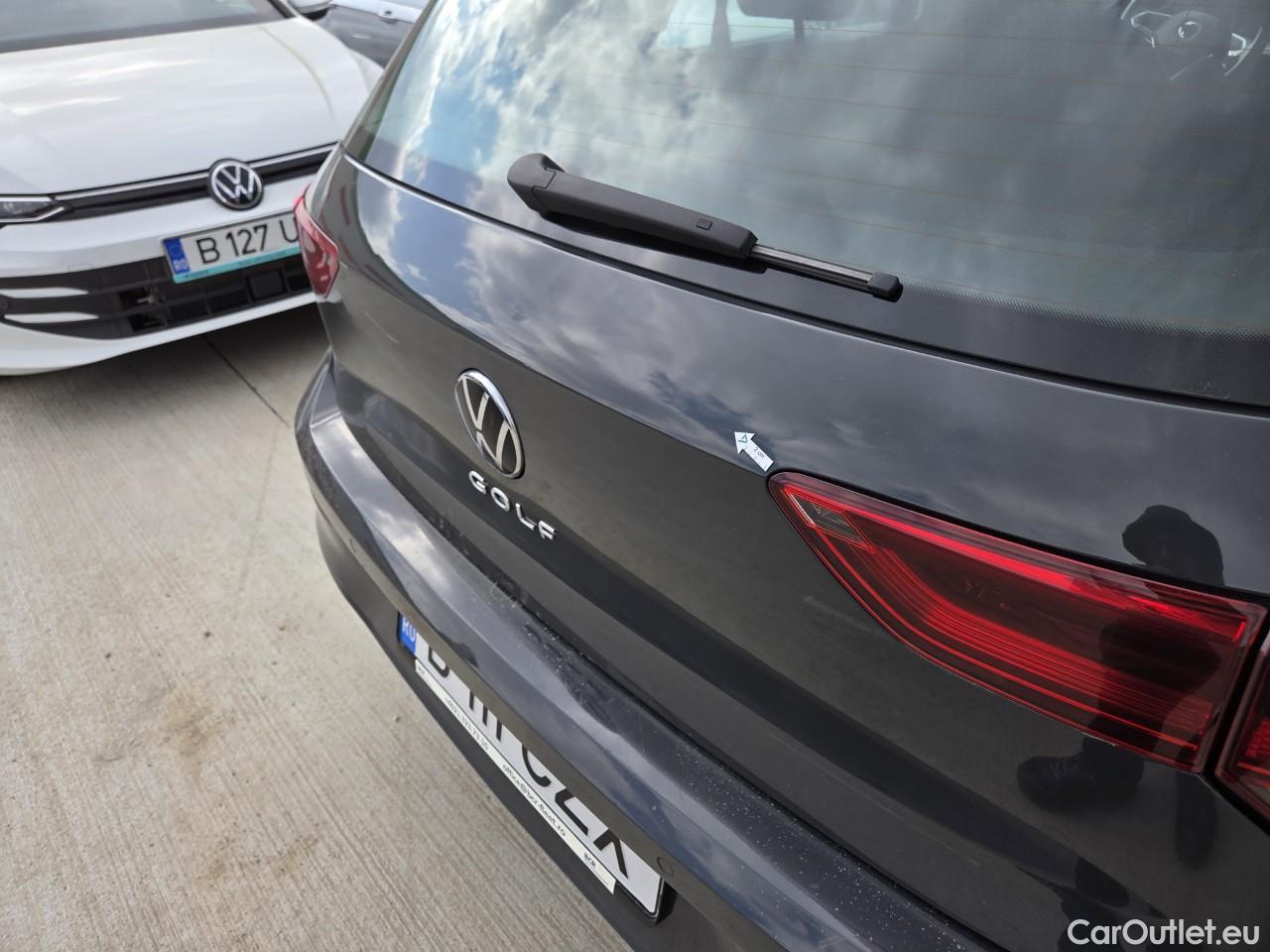  Volkswagen  Golf  Life 1.0 TSI #26