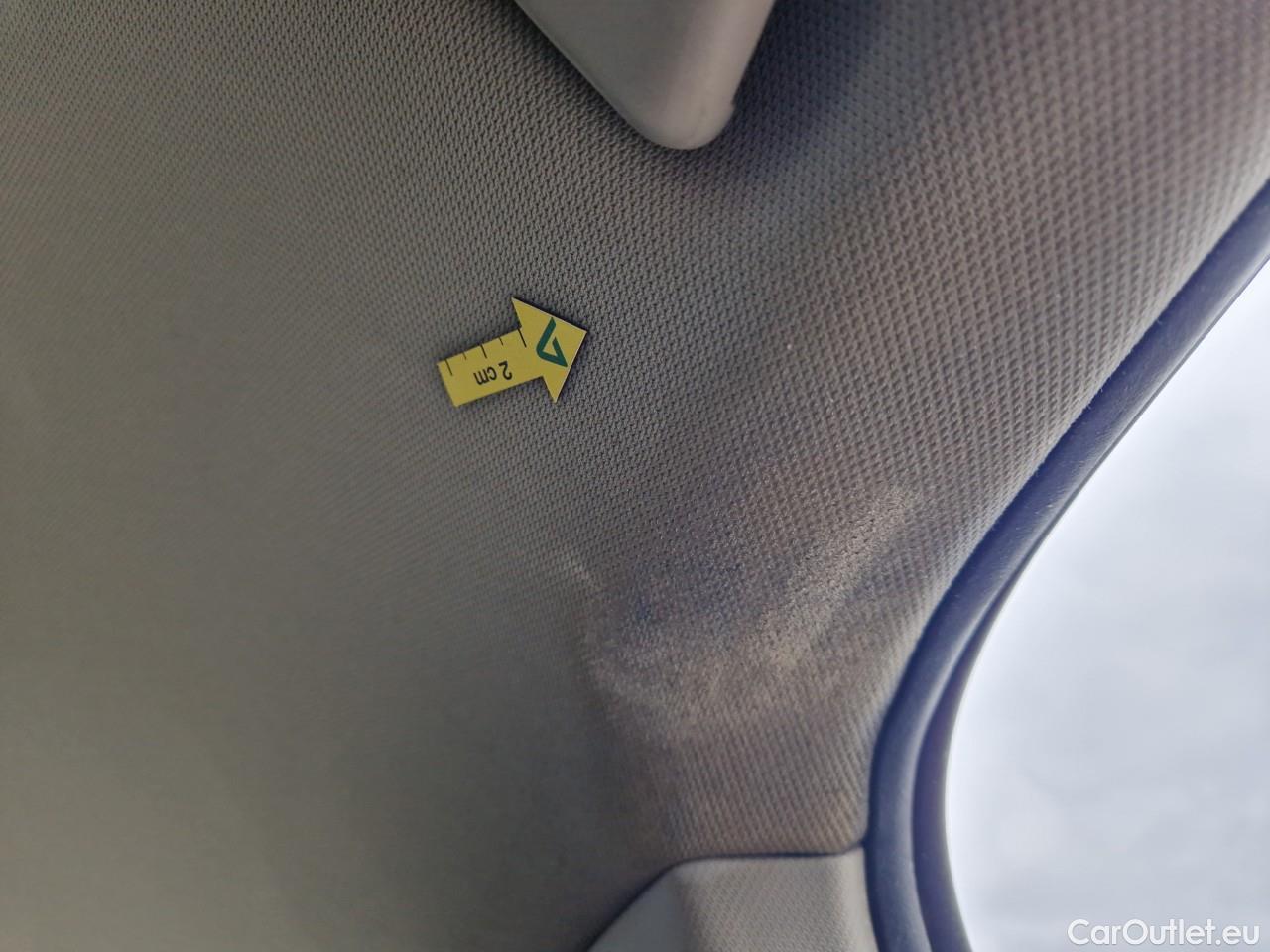  Volkswagen  Golf  Life 1.0 TSI #39