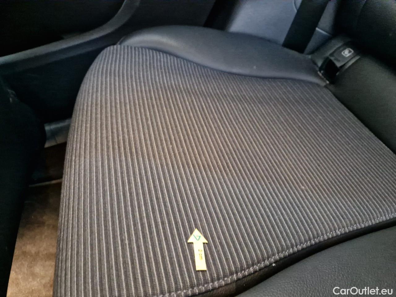  Mercedes  GLC  200 4MATIC #36