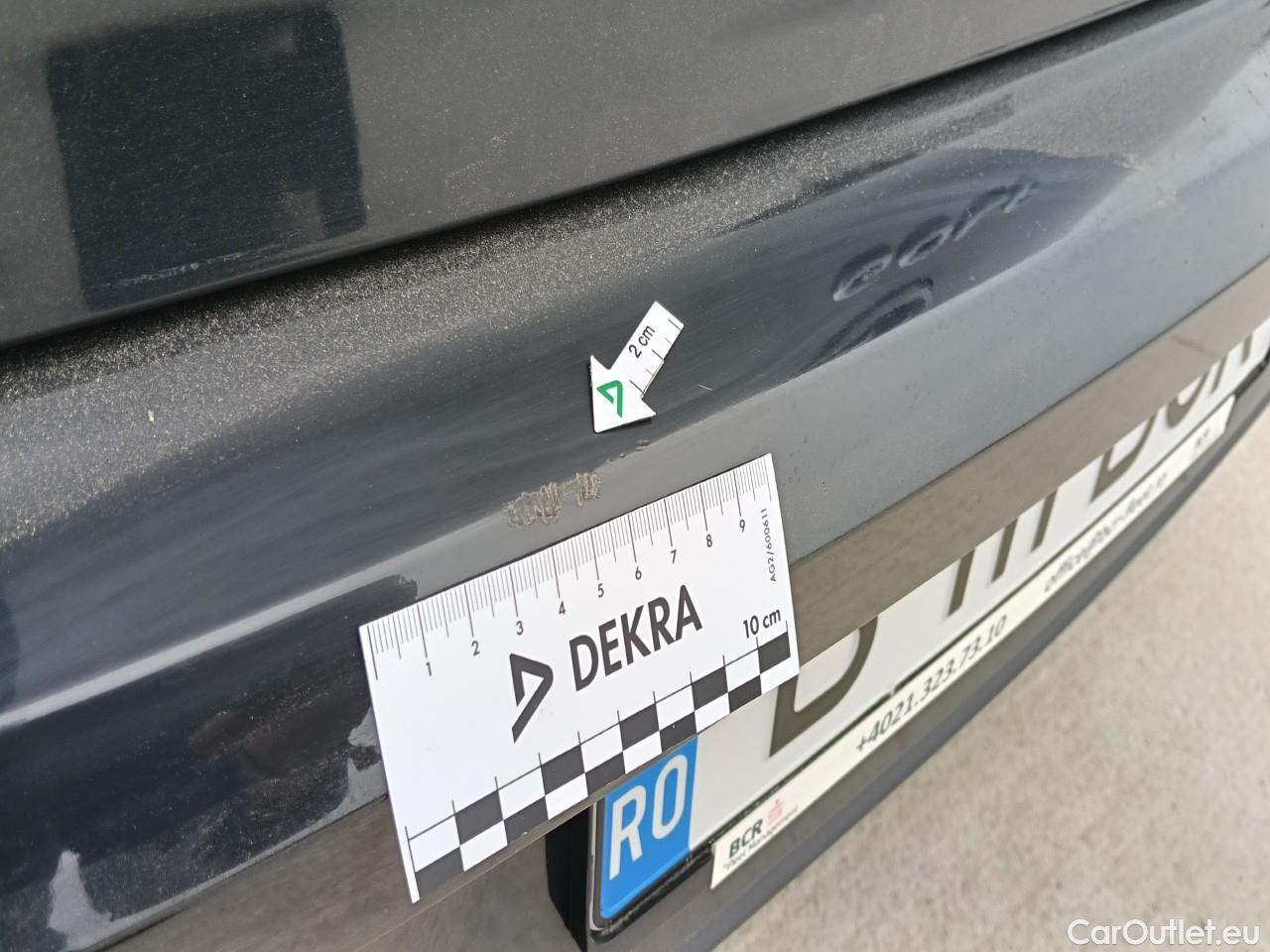  Volkswagen  Golf  Life 1.0 TSI #26