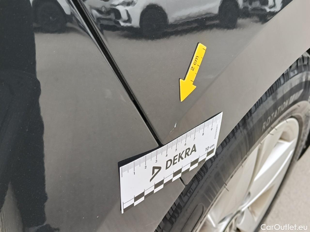  Volkswagen  Golf  Life 1.0 TSI #30