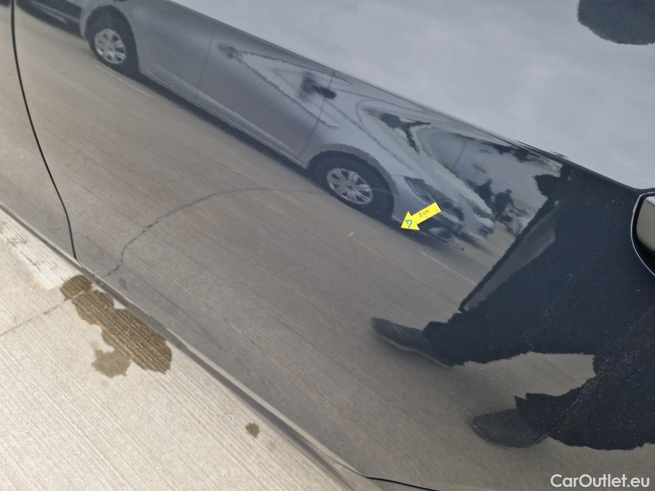  Volkswagen  Golf  Life 1.0 TSI #29