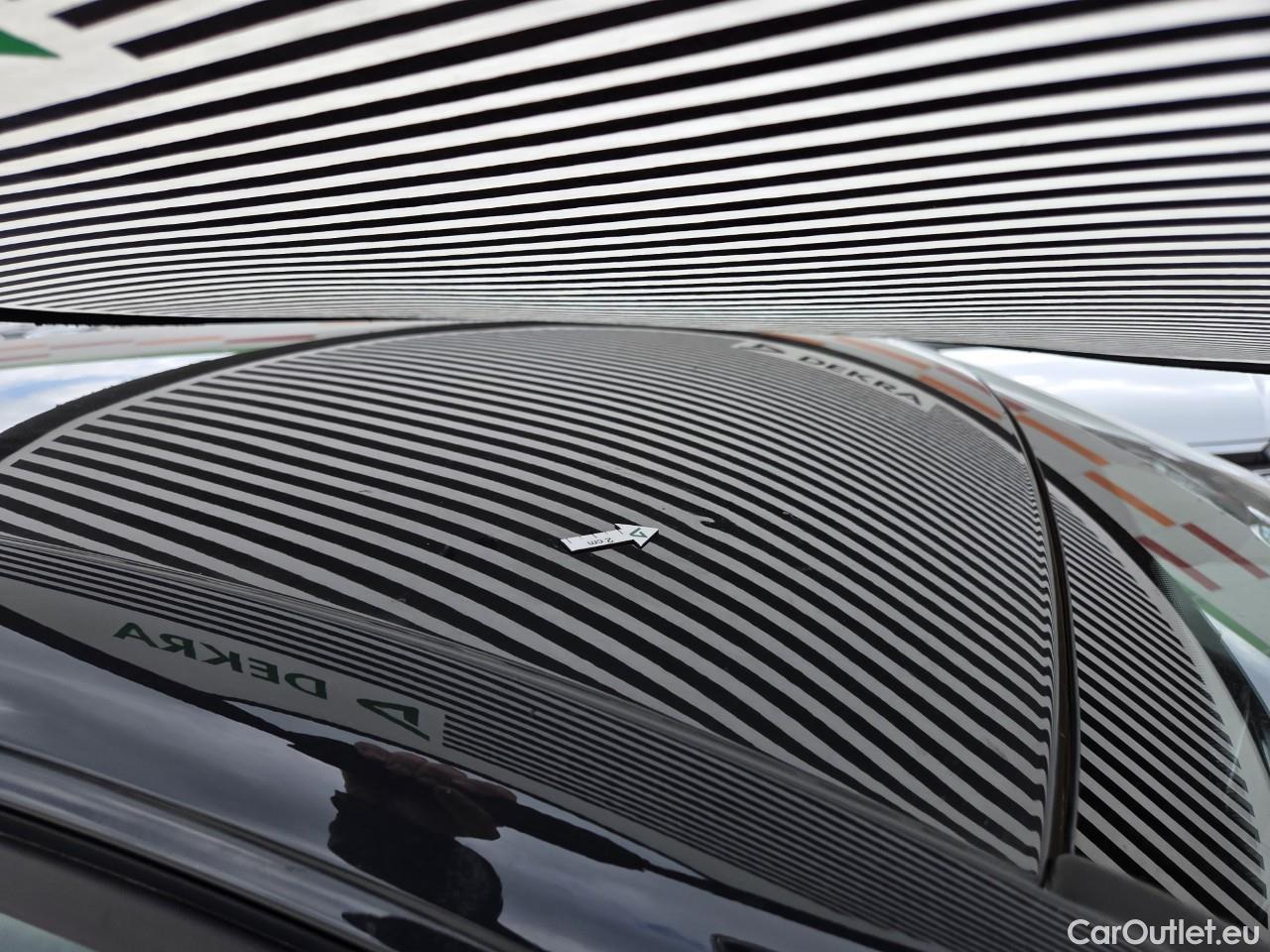  Volkswagen  Golf  Life 1.0 TSI #35