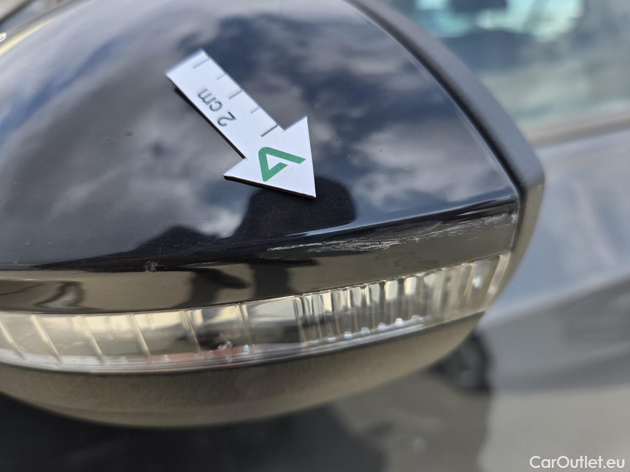  Volkswagen  Golf  Life 1.0 TSI #4