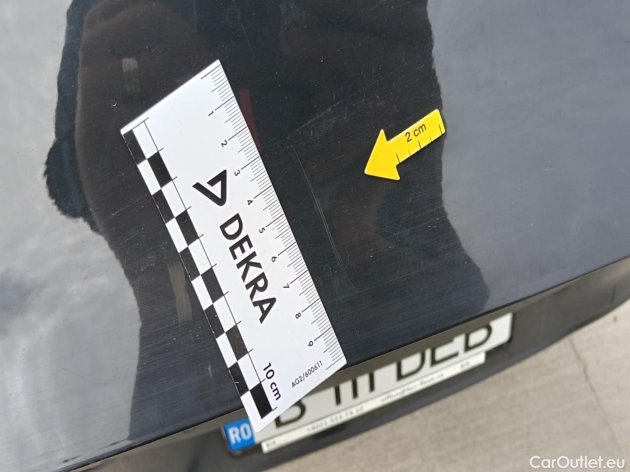  Volkswagen  Golf  Life 1.0 TSI #28