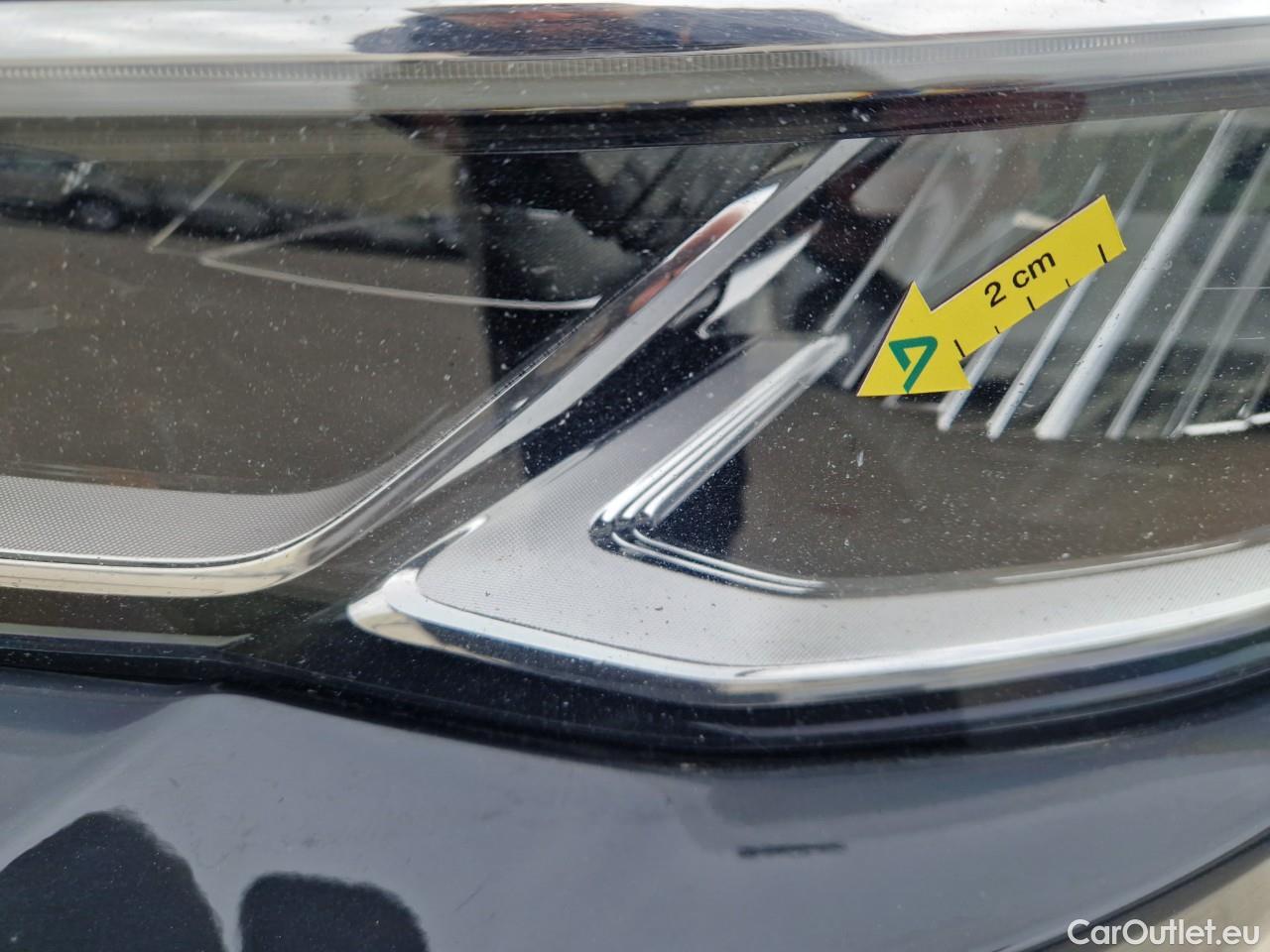  Volkswagen  Golf  Life 1.0 TSI #7