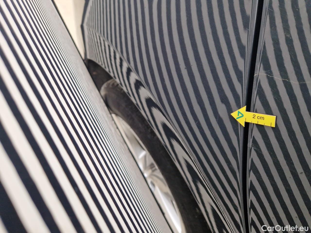  Volkswagen  Golf  Life 1.0 TSI #19