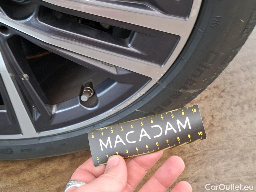  Bmw  Serie 1 BMW Série 1 / 2019 / 5P / Berline 116i Business Design #12