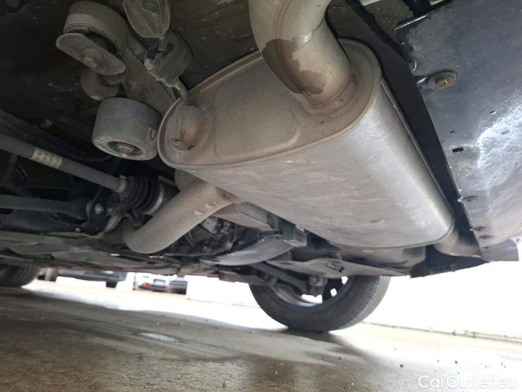  Bmw  Serie 1 Série 1 Berline 120 d xDrive Edition Sport 2.0 190CV BVA8 E6d #44