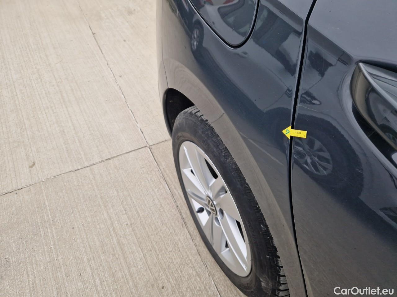  Volkswagen  Golf  Life 1.0 TSI #20