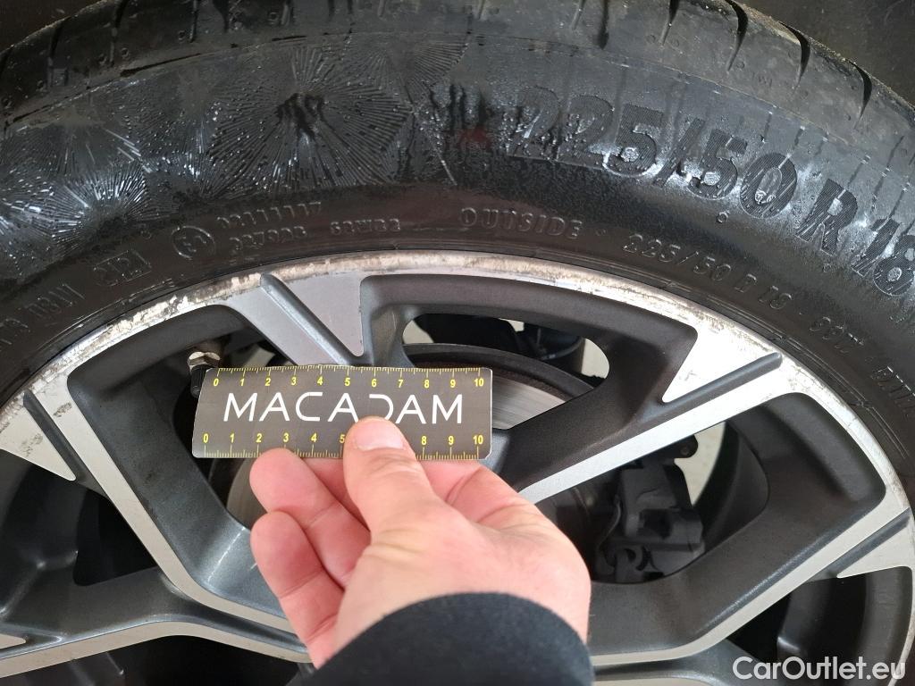  Bmw  X1 BMW  / 2019 / 5P / SUV sDrive16d Business Design #13