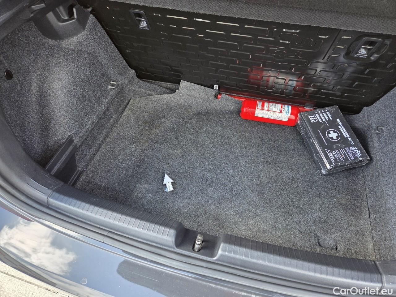  Volkswagen  Polo 1.0 80CP Trendline #47