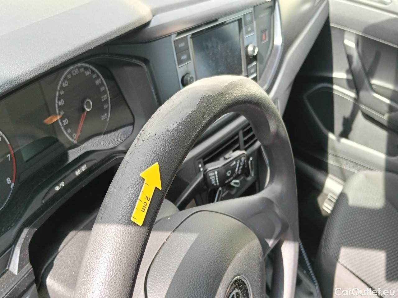  Volkswagen  Polo 1.0 80CP Trendline #53