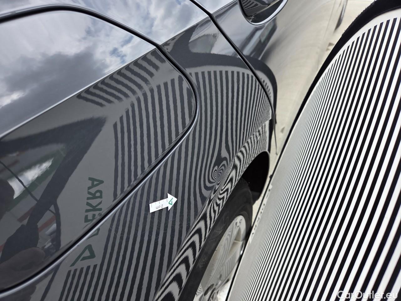  Volkswagen  Golf  Life 1.0 TSI #39