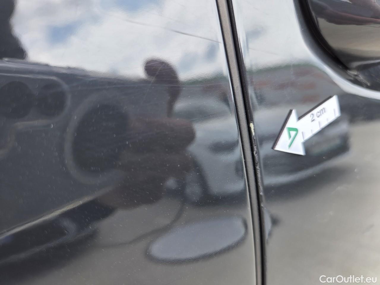  Volkswagen  Golf  Life 1.0 TSI #38