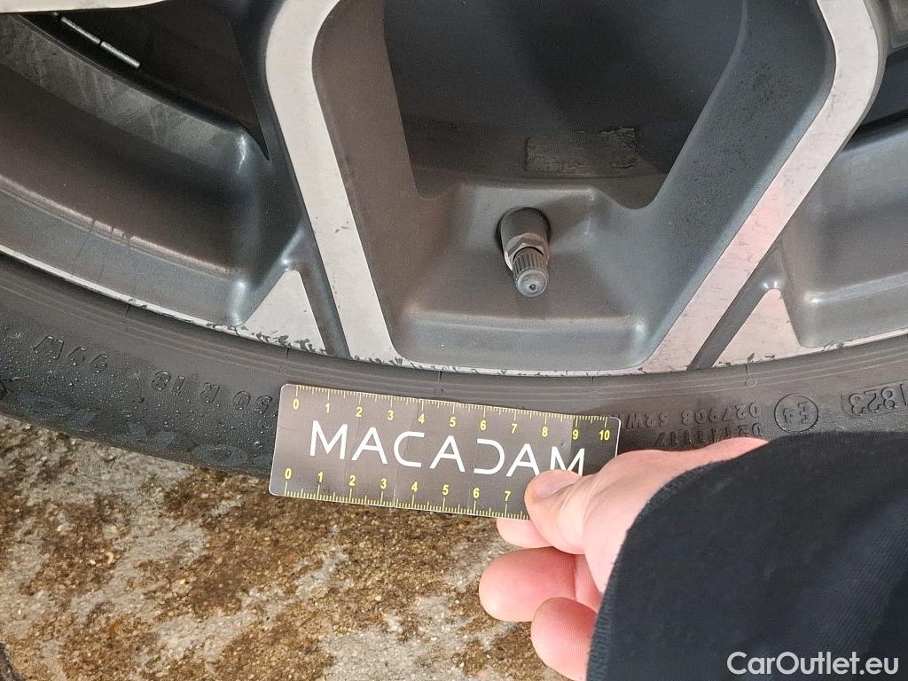  Bmw  X1 BMW  / 2019 / 5P / SUV sDrive16d Business Design #3