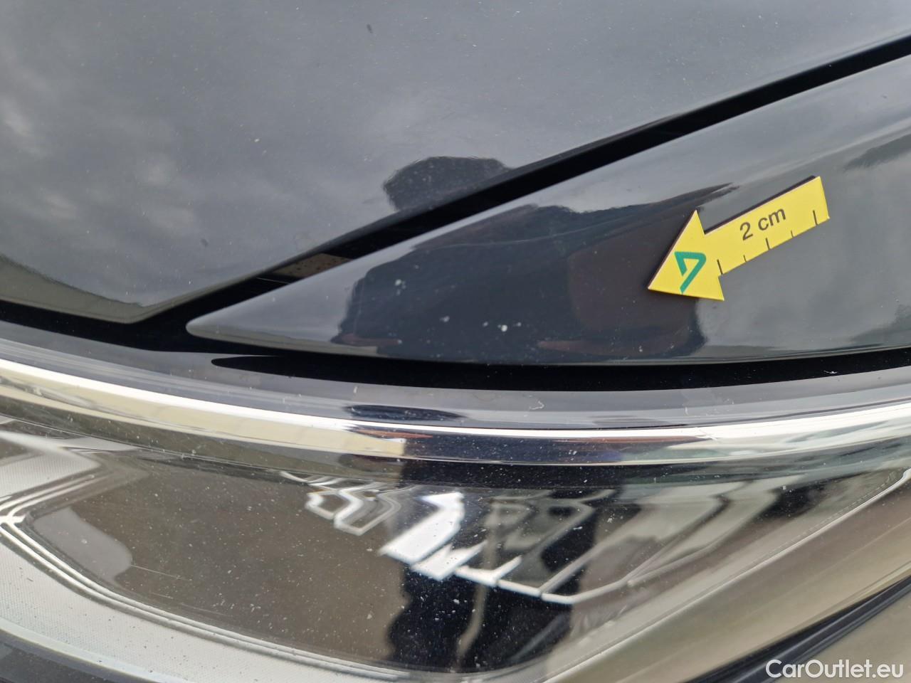  Volkswagen  Golf  Life 1.0 TSI #3