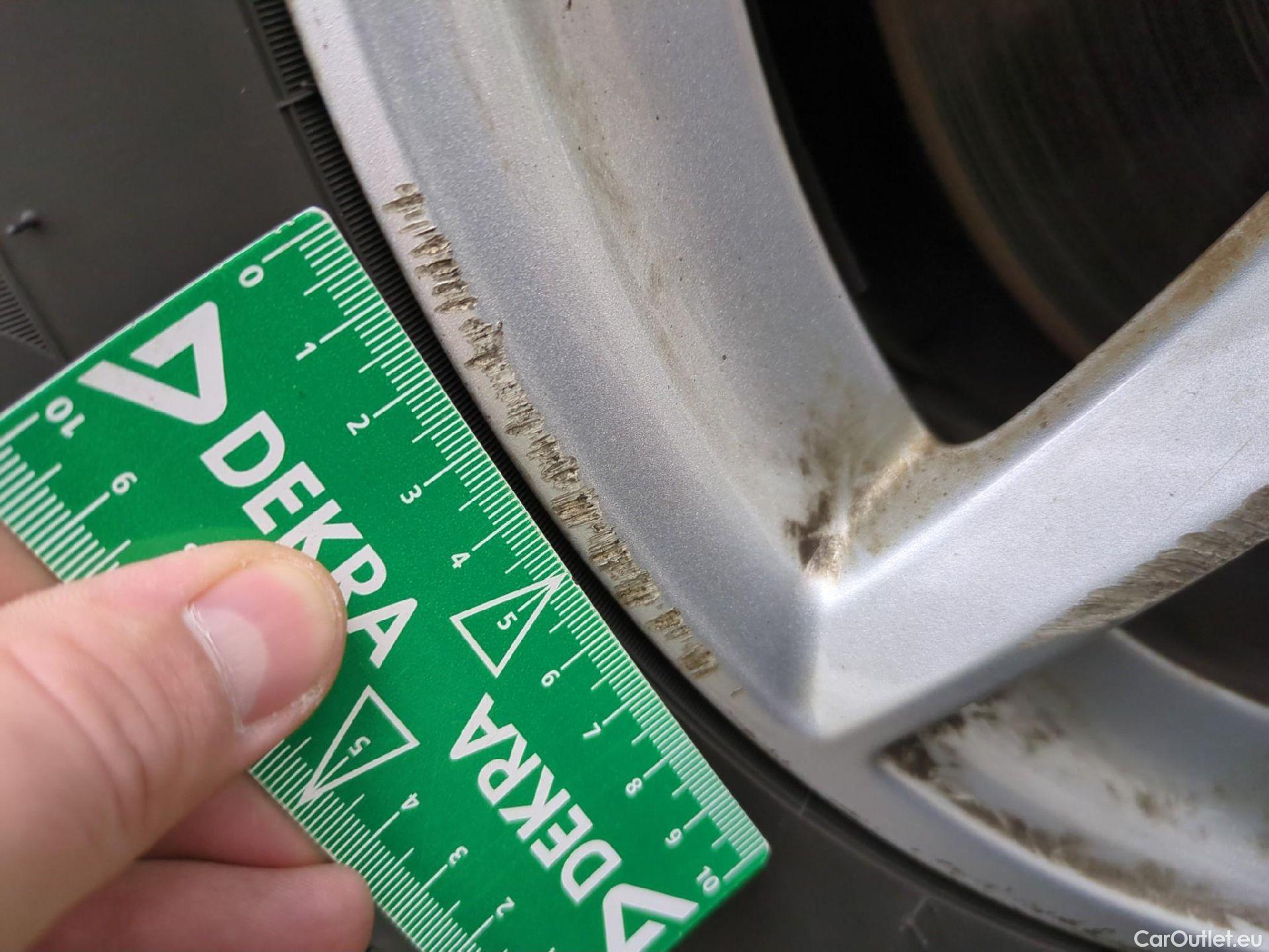  Bmw  Serie 2 BMW  Active Tourer / 2018 / 5P / monospace 218d Business Design #7