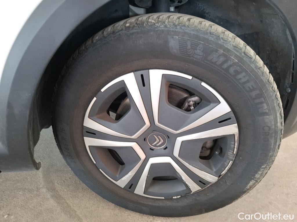  Citroen  C4 CITROEN  / 2020 / 5P / Berline BlueHDi 110 BVM6 Live Pack Business (Ex 655K) #43