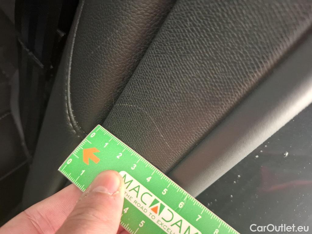  DS  DS7 DS DS 7 Crossback 2017 5P SUV ETENSE 225 PERFORMANCE Line #12