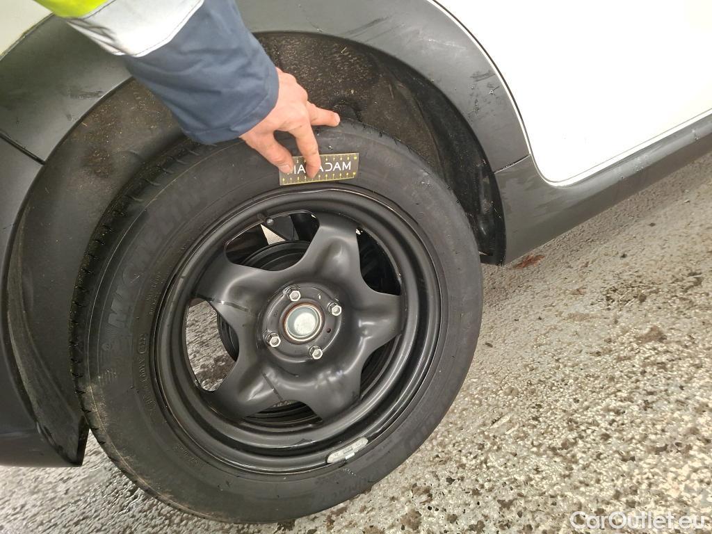  Citroen  C3 CITROEN  / 2020 / 5P / Berline PureTech 83 S&S BVM Feel Pack #21