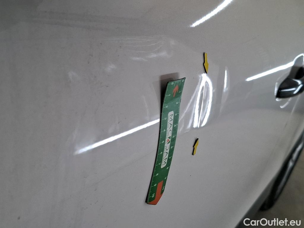  Citroen  C4 CITROEN  / 2020 / 5P / Berline BlueHDi 110 BVM6 Live Pack Business (Ex 655K) #9