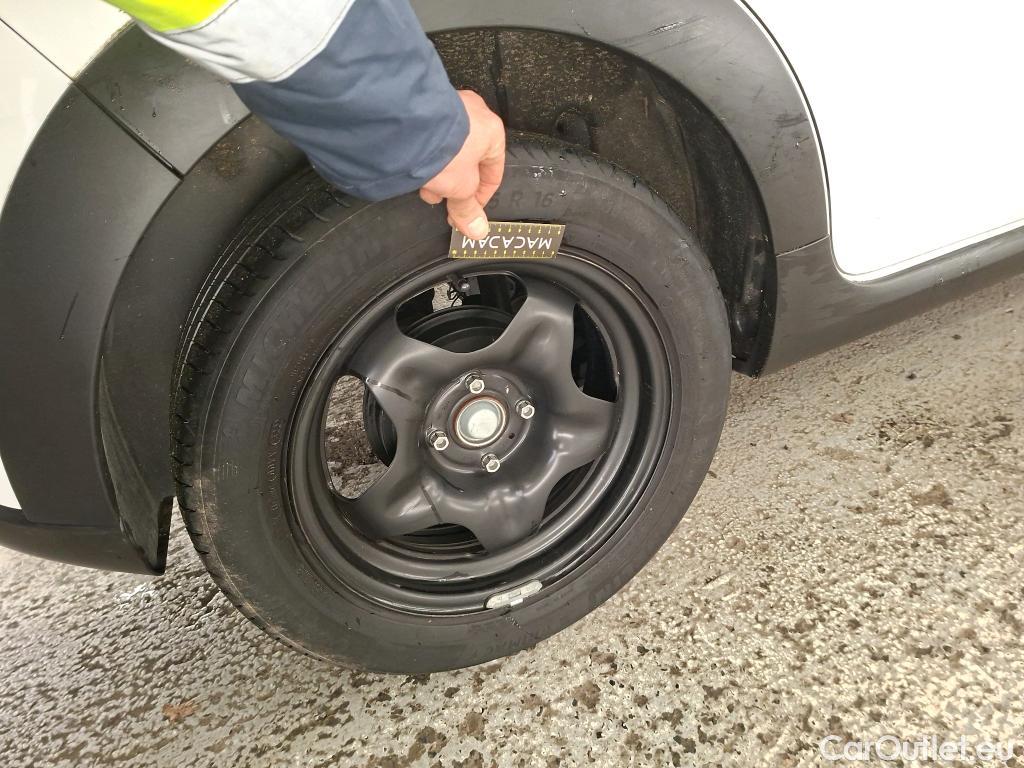  Citroen  C3 CITROEN  / 2020 / 5P / Berline PureTech 83 S&S BVM Feel Pack #30