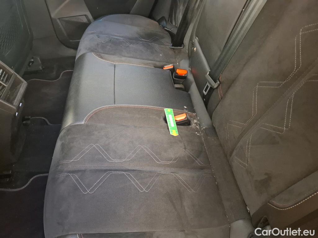  DS  DS7 DS DS 7 Crossback 2017 5P SUV ETENSE 225 PERFORMANCE Line #17